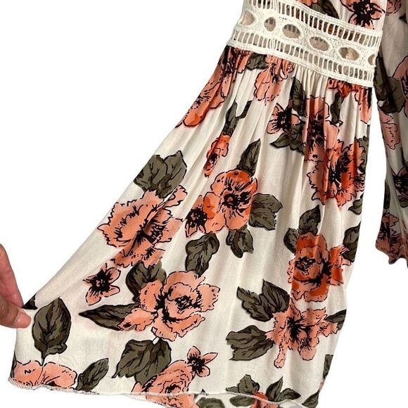 Laurie Felt Floral Drapey‎ Blouse Crochet Size Medium Cream Pink - Picture 3 of 9